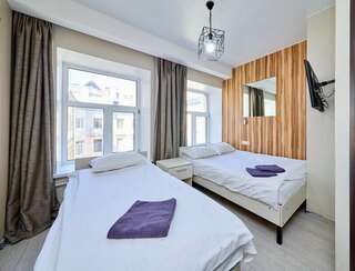 Гостиница Капитал Санкт-Петербург Стандартный Трехместный номер с собственной ванной комнатой-13