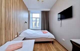 Гостиница Капитал Санкт-Петербург Стандартный Трехместный номер с собственной ванной комнатой-12