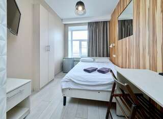 Гостиница Капитал Санкт-Петербург Стандартный Двухместный номер с двуспальной кроватью и собственной ванной комнатой-3